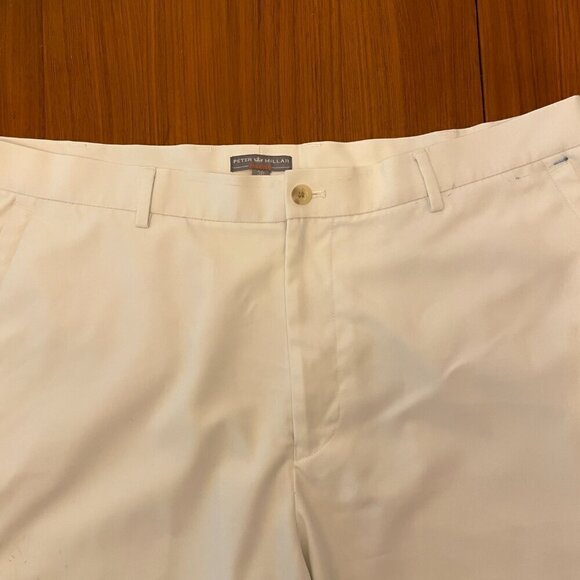 Peter Millar White Salem Performance Short - 9 inch Inseam Golfing SIZE 38 - Picture 5 of 12